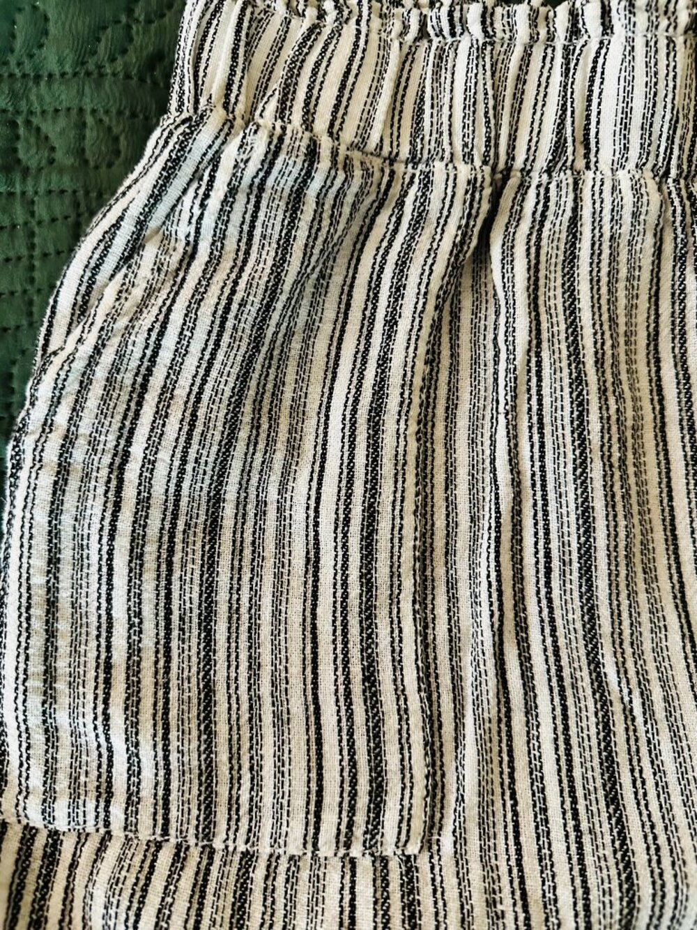 NWT Time & Tru Carbon / Dark Charcoal Smocked High Rise Shorts | X-Small - Picture 4 of 5